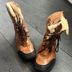 Brown UGG winter boots, size US6